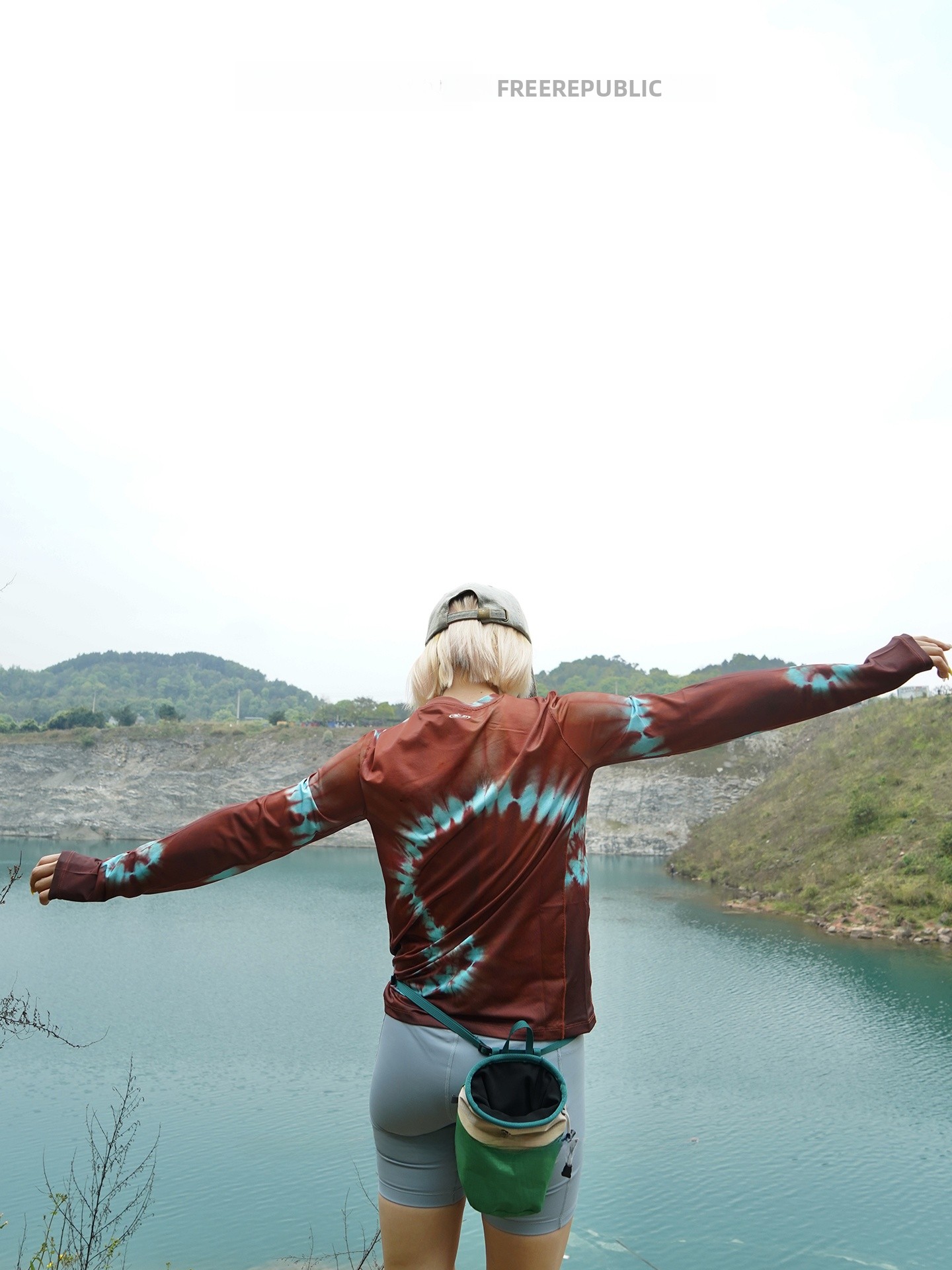 Outdoor Adventure Series - แอดเวนเจอร์ รีโวลูชั่น เสื้อเบสเลเยอร์สำหรับกิจกรรมกลางแจ้ง ลำลอง กีฬา ปีนเขา