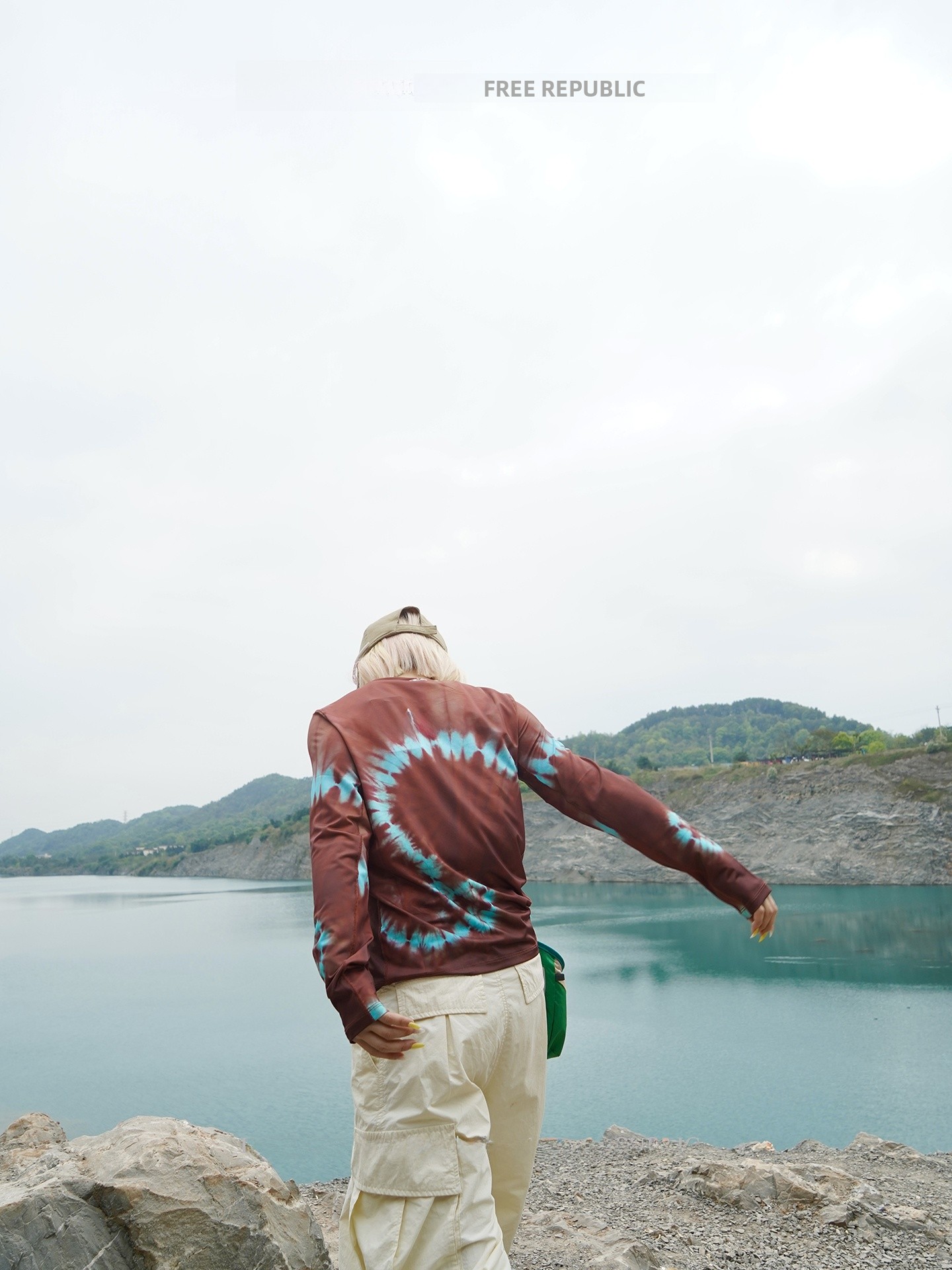 แอดเวนเจอร์ รีโวลูชั่น เสื้อเบ - Outdoor Adventure Series บทวิจารณ์และราคา
